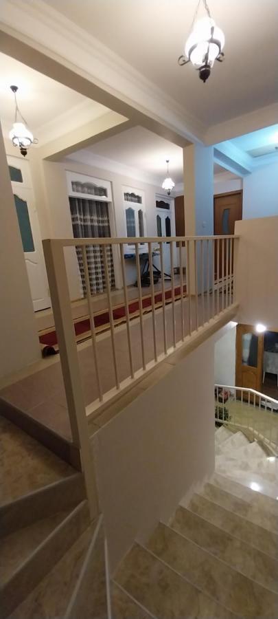 Hostel Gomani Batumi Exterior photo
