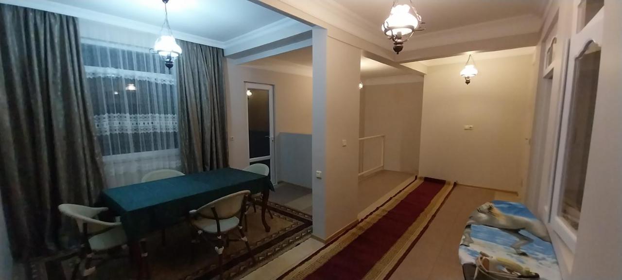 Hostel Gomani Batumi Exterior photo