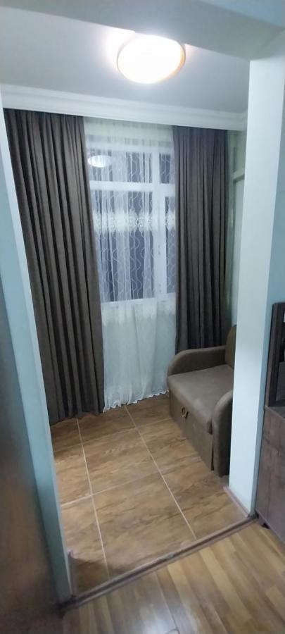 Hostel Gomani Batumi Exterior photo